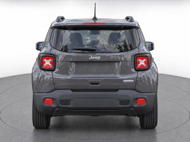 Used 2021 Jeep Renegade Latitude w/ Sun & Sound Group FWD image 7