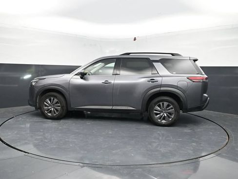 Used 2024 Nissan Pathfinder SV AWD/4WD image 4