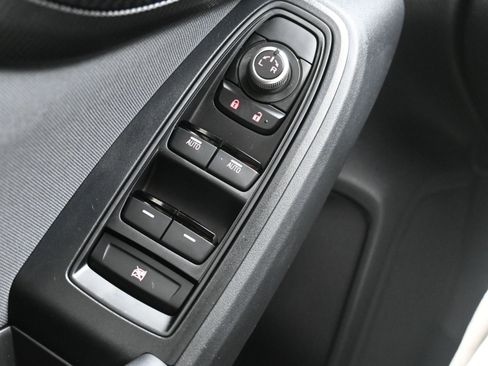 Used 2023 Subaru Crosstrek 2.0i Premium image 30