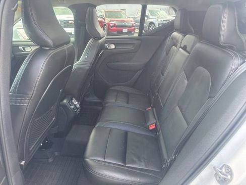 Used 2023 Volvo XC40 B5 Plus w/ Climate Package AWD/4WD image 24