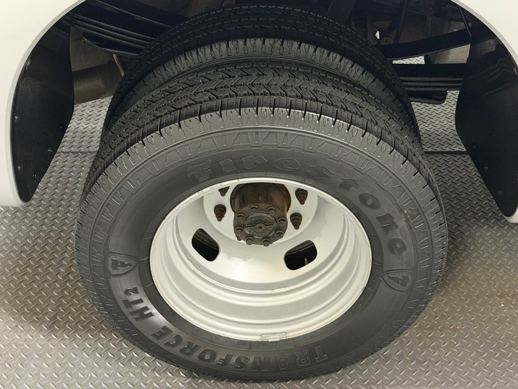 Used 2015 Ford F350 XL w/ Power Equipment Group AWD/4WD image 17