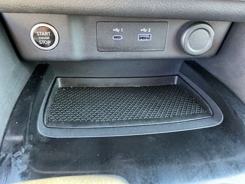 Used 2022 Nissan Rogue SV AWD/4WD image 19