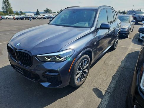 Used 2022 BMW X5 xDrive45e w/ M Sport Package AWD/4WD image 2