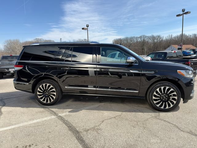 Used 2023 Lincoln Navigator L Black Label AWD/4WD image 8