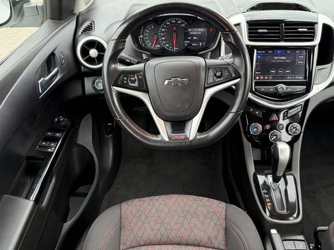 Used 2020 Chevrolet Sonic LT w/ Convenience Package FWD image 17