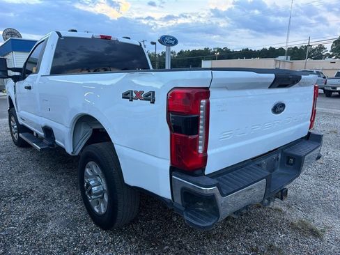 Used 2023 Ford F350 XLT w/ 360-Degree Camera Package AWD/4WD image 4
