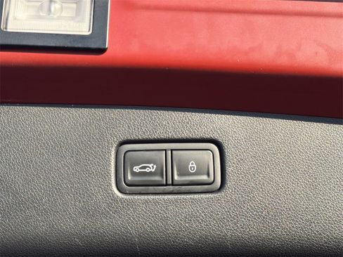 Used 2025 Genesis GV70 2.5T image 16