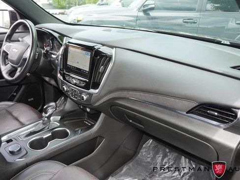 Used 2022 Chevrolet Traverse High Country AWD/4WD image 57