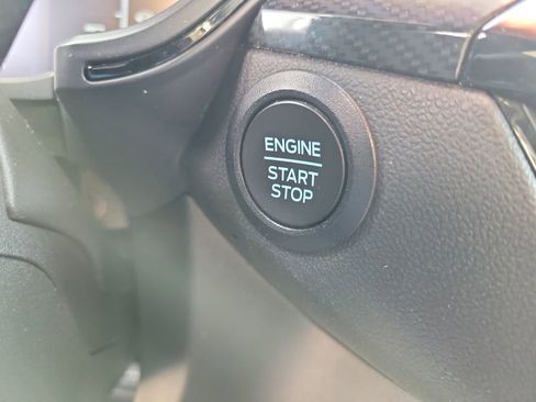 Used 2023 Ford Escape ST-Line image 25