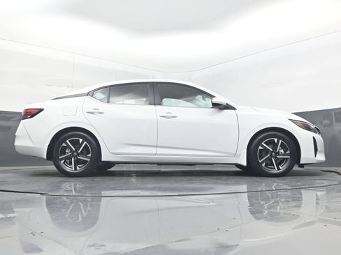 Certified 2025 Nissan Sentra SV w/ All-Weather Package FWD image 29