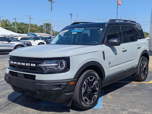 Used 2021 Ford Bronco Sport Outer Banks w/ Outer Banks Package image 7