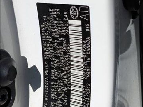 Used 2015 Toyota Corolla S image 16