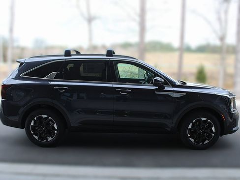 New 2026 Kia Sorento S w/ S Panoramic Sunroof Package image 14