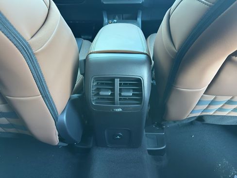 New 2025 Ford Bronco Sport Outer Banks w/ Outer Banks Tech Package+ AWD/4WD image 31
