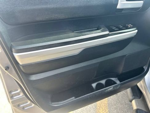 Used 2015 Toyota Tundra SR5 AWD/4WD image 34