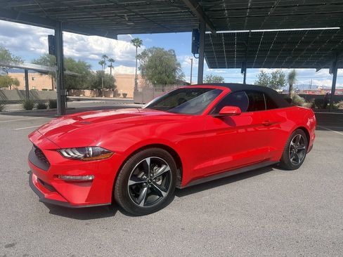 Used 2020 Ford Mustang Convertible RWD image 3
