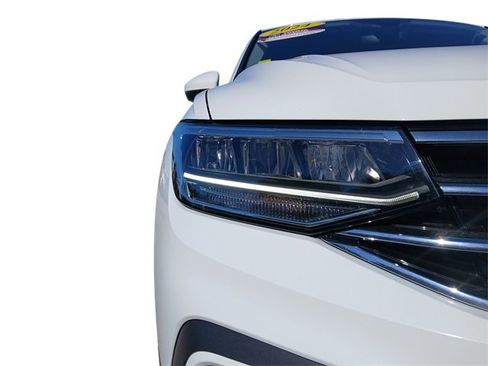 Used 2024 Volkswagen Tiguan S image 12