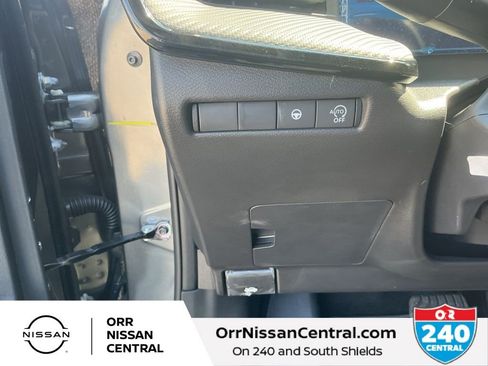 New 2026 Nissan Kicks SR FWD image 18