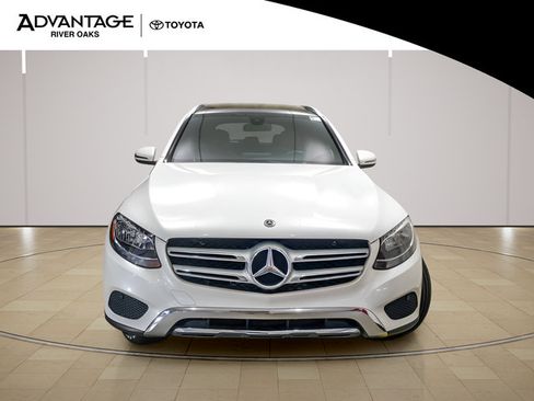 Used 2019 Mercedes-Benz GLC 300 w/ Multimedia Package image 3
