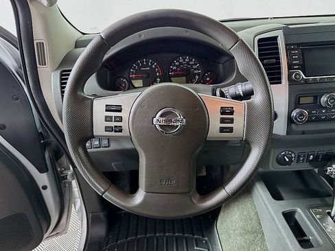 Used 2015 Nissan Frontier SV w/ SV Value Truck Package image 12