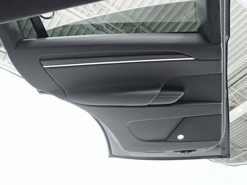 Used 2023 Tesla Model X AWD/4WD image 37