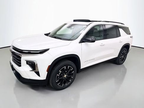 New 2026 Chevrolet Traverse LT w/ Sun and Wheel Package image 3