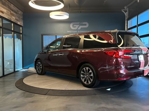 Used 2021 Honda Odyssey EX-L image 5