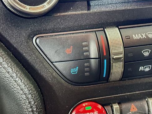 Used 2016 Ford Mustang Shelby GT350 w/ Technology Package image 24