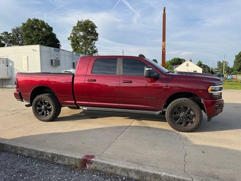 Used 2024 RAM 2500 Laramie w/ Night Edition AWD/4WD image 5