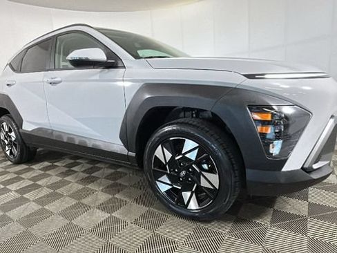 Certified 2025 Hyundai Kona SEL AWD/4WD image 2