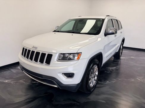 Used 2014 Jeep Grand Cherokee Limited w/ Trailer Tow Group IV AWD/4WD image 3