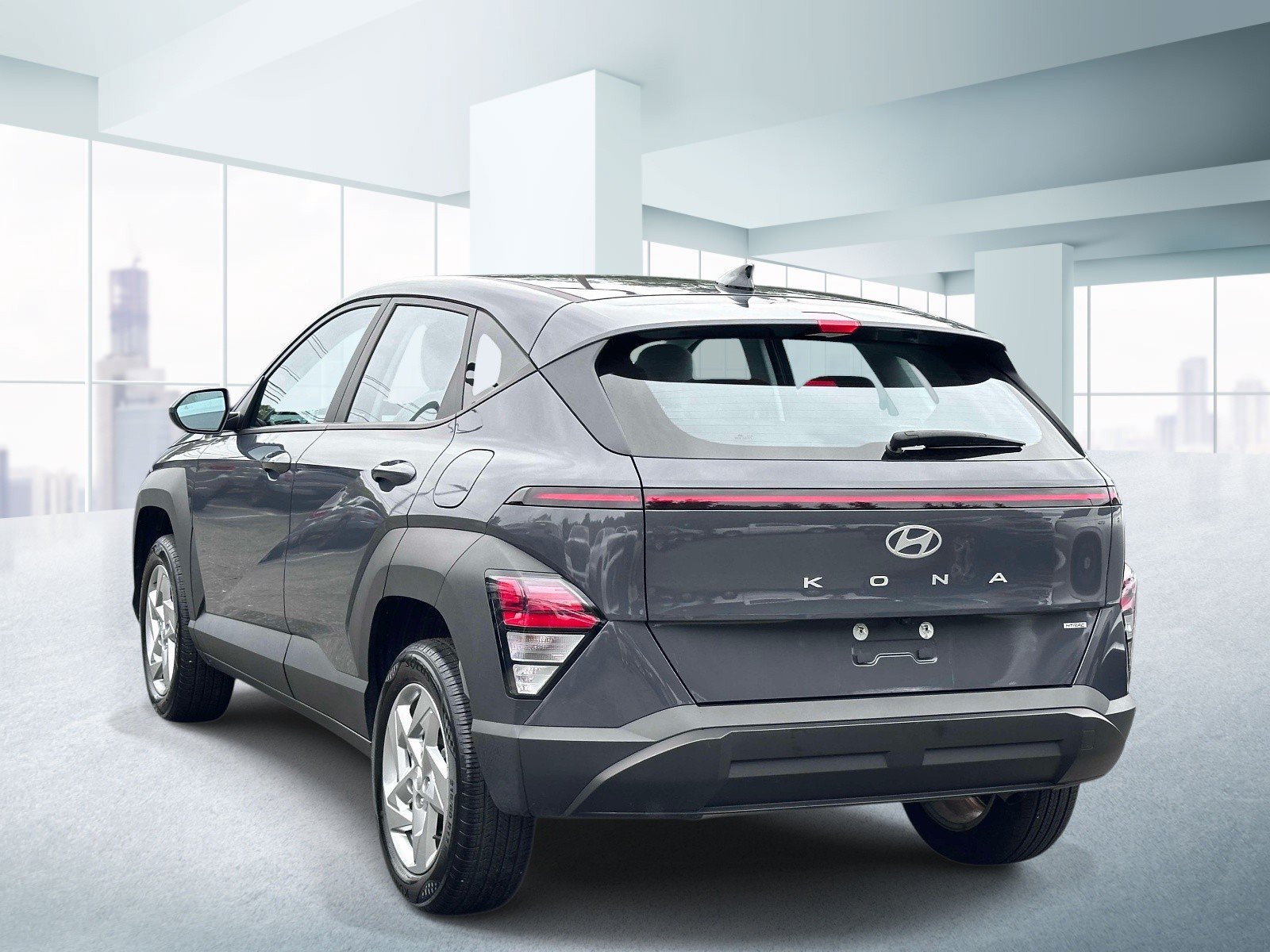 Used 2024 Hyundai Kona SE AWD/4WD image 3