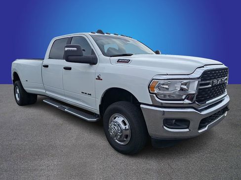 Used 2024 RAM 3500 Big Horn image 3