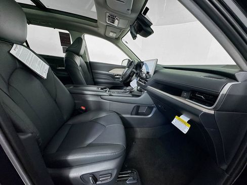 New 2026 Toyota Grand Highlander Platinum image 29