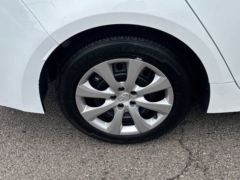 Used 2024 Toyota Corolla LE FWD image 42