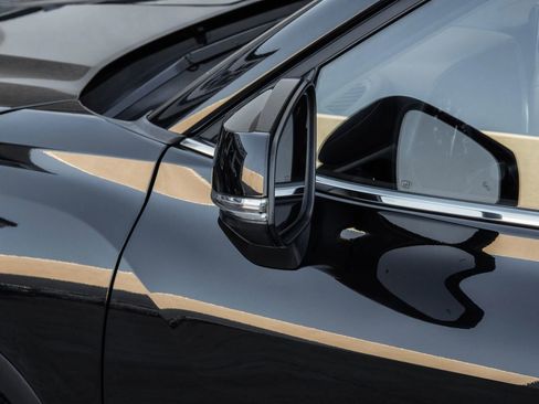 Used 2021 Toyota Highlander XLE image 51