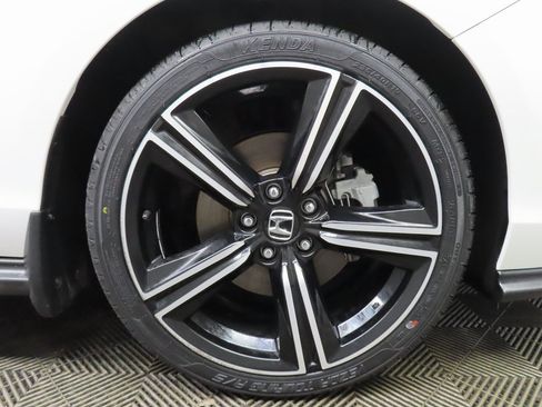 Used 2023 Honda Accord Sport image 8