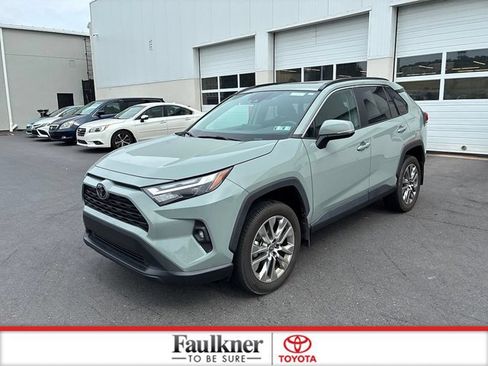 Used 2023 Toyota RAV4 XLE Premium AWD/4WD image 14