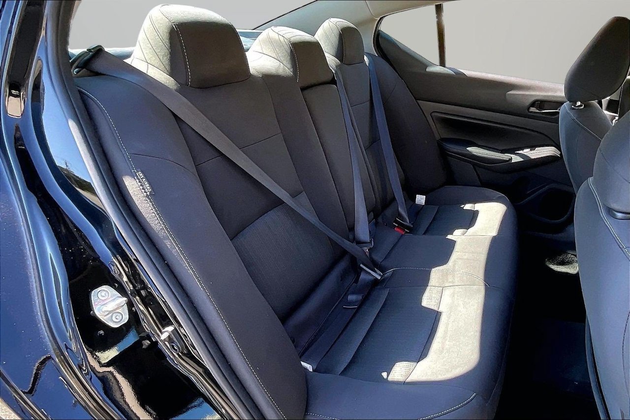 Used 2025 Nissan Altima 2.5 SV w/ SV Premium Package AWD/4WD image 23