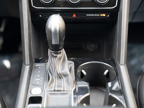 Used 2023 Volkswagen Atlas SE w/ Panoramic Sunroof Package image 38