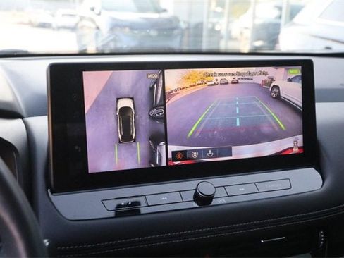 Certified 2024 Nissan Rogue SL w/ SL Premium Package image 18