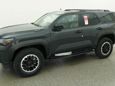 New 2026 Toyota 4Runner TRD Off-Road Premium AWD/4WD image 2