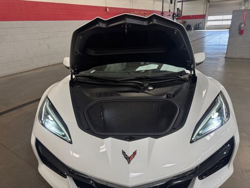 Used 2024 Chevrolet Corvette Z06 image 34