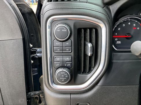 Used 2021 Chevrolet Silverado 2500 LTZ w/ LTZ Convenience Package AWD/4WD image 33
