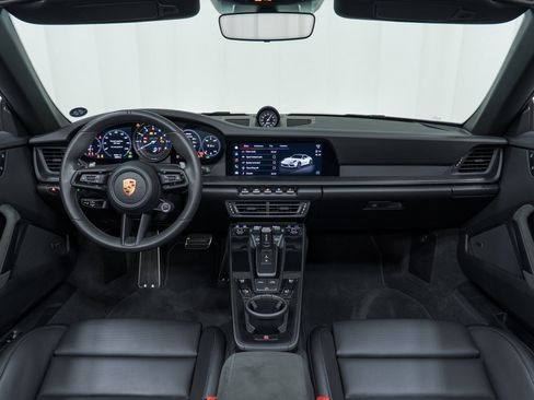 Certified 2022 Porsche 911 Carrera 4 GTS image 20