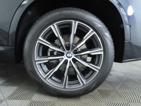 Used 2026 BMW X5 sDrive40i w/ M Sport Package image 34