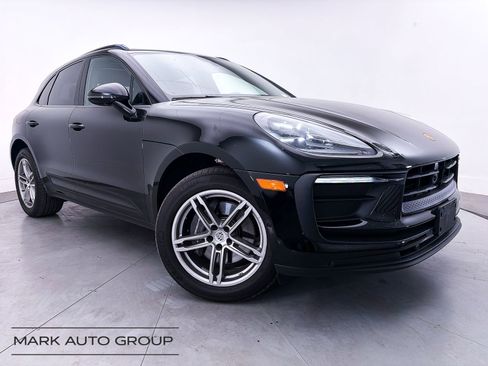 Used 2024 Porsche Macan w/ Premium Plus Package AWD/4WD image 1