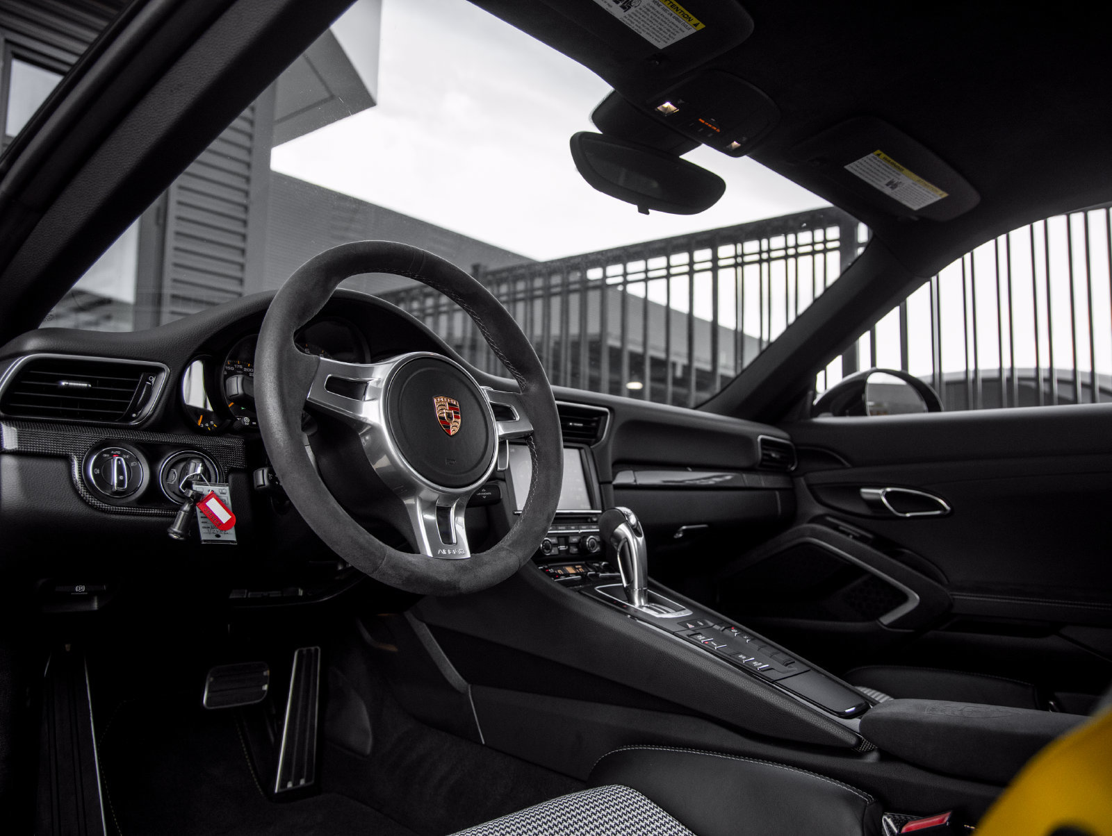 Used 2015 Porsche 911 GT3 RWD image 4