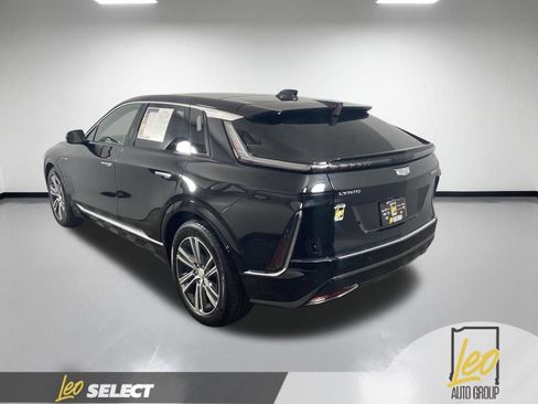 Used 2024 Cadillac Lyriq Luxury AWD/4WD image 4