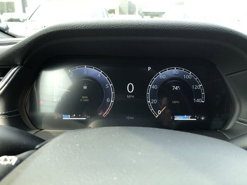 New 2025 Jeep Grand Cherokee Laredo X w/ Luxury Tech Group I image 17